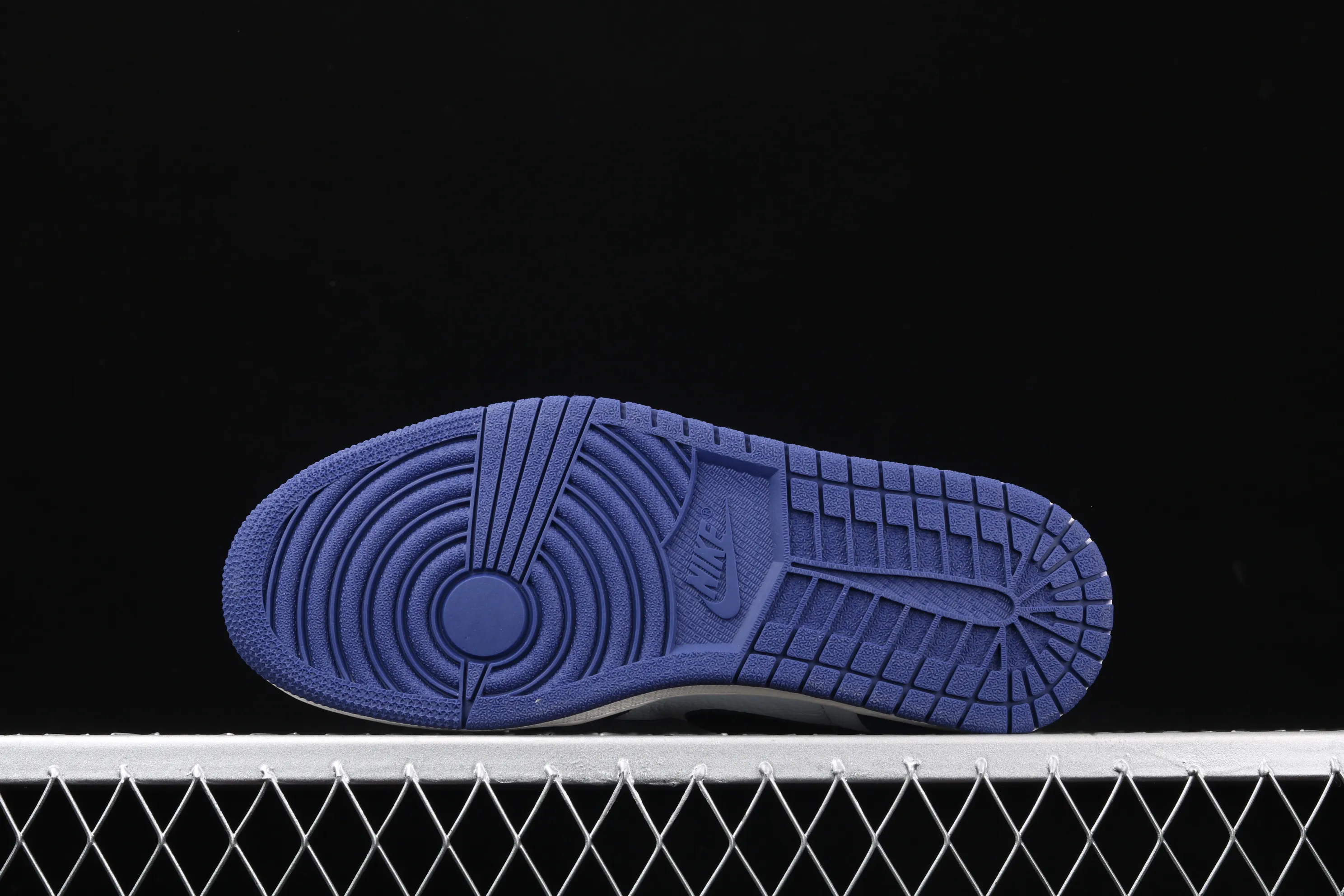All categories Air Jordan Jordan series basketball shoes Air Jordan 1 Mid Air Jordan 1 Mid AJ1 Joe 1 mid-top‌full head layer‎cultural basketball‌ball‎shoes 852542-400